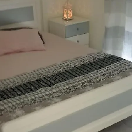 Sophie's Summer House Apartment